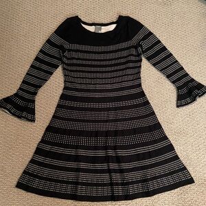 Taylor Dresses Bell Flutter Sleeve Sweater Dress Size Unknown